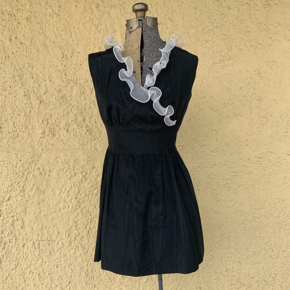 1960s vintage black mod mini go-go dress LBD